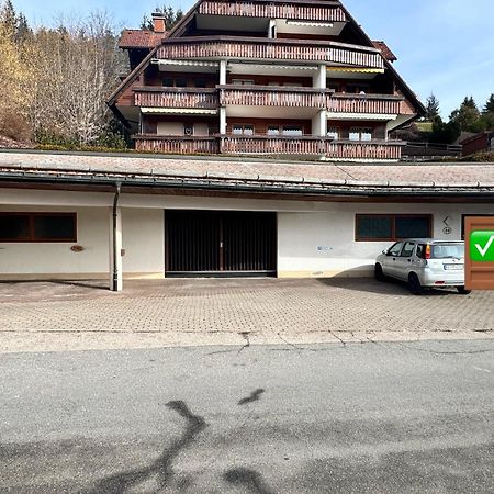 Ferienwohnung Auszeit Am Berg Lenzkirch Exterior foto